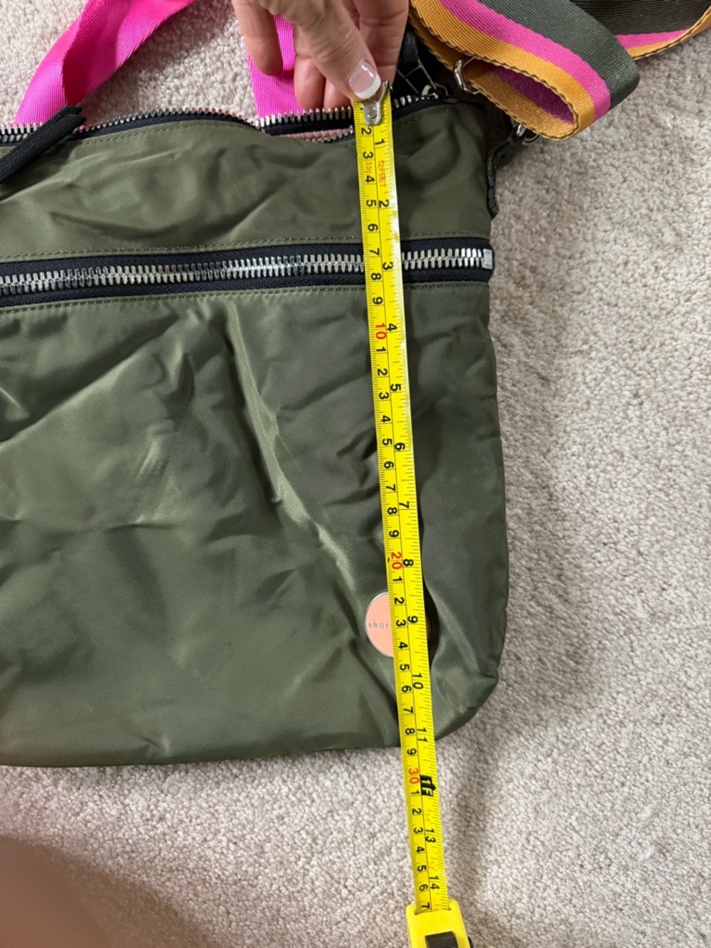 ShortyLove medium crossbody in olive nylon with pink accents - Picture 7 of 8